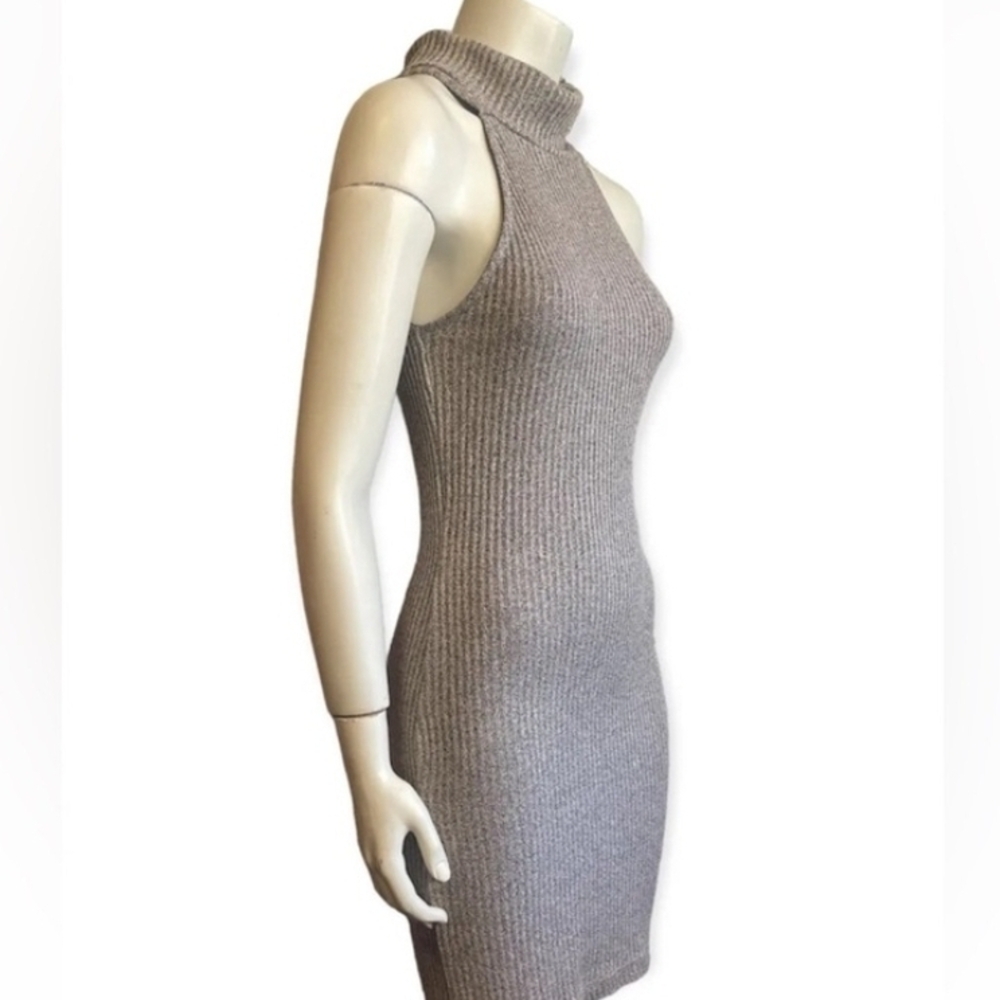 Sleeveless Gray Knit Dress